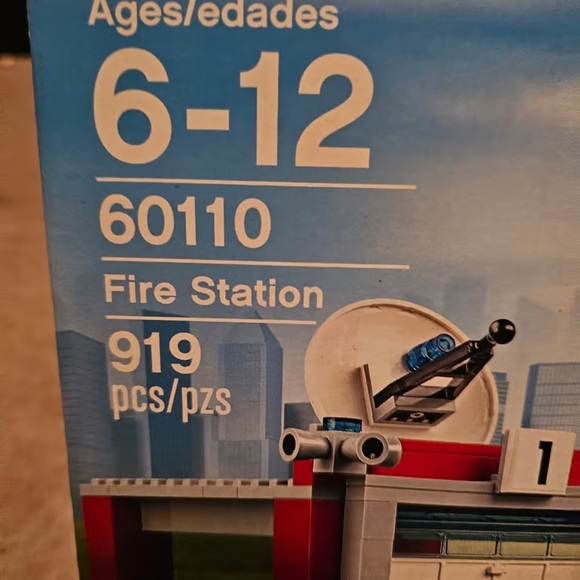LEGO City Fire Rescue Building Set - Red, White, Gray - Picture 4 of 5